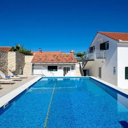 Modri Dragulj Lejlighed