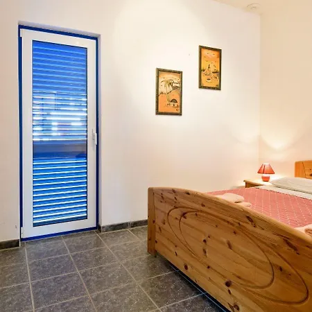 Apartament Modri Dragulj *