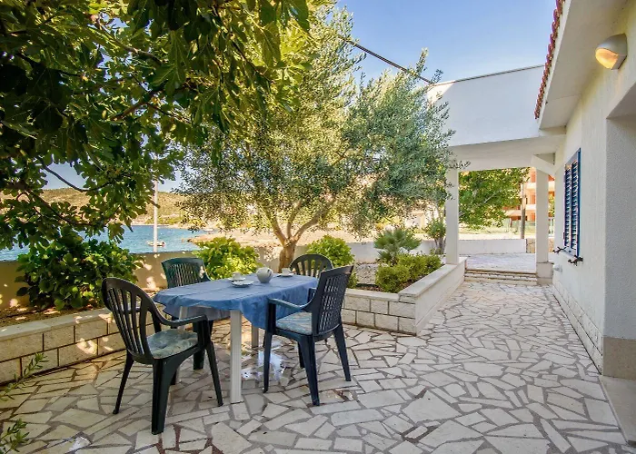 Modri Dragulj Ražanj