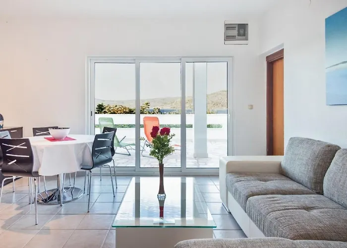 Modri Dragulj Appartamento Ražanj